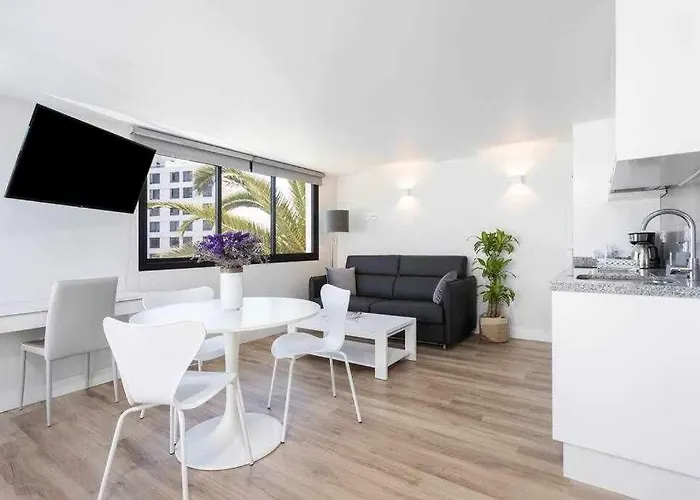 Апартаменты Sunnyland Martianez 5 *